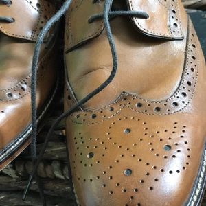 Men’s dress shoes